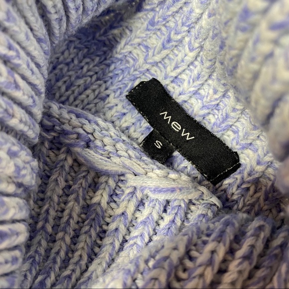 Mew Blue Turtleneck Sweater Small - Picture 2 of 2